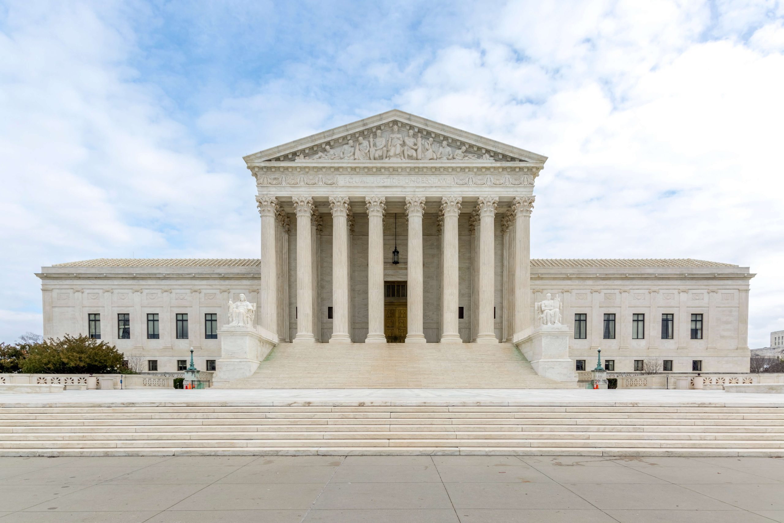 full facade of US Supreme Court building